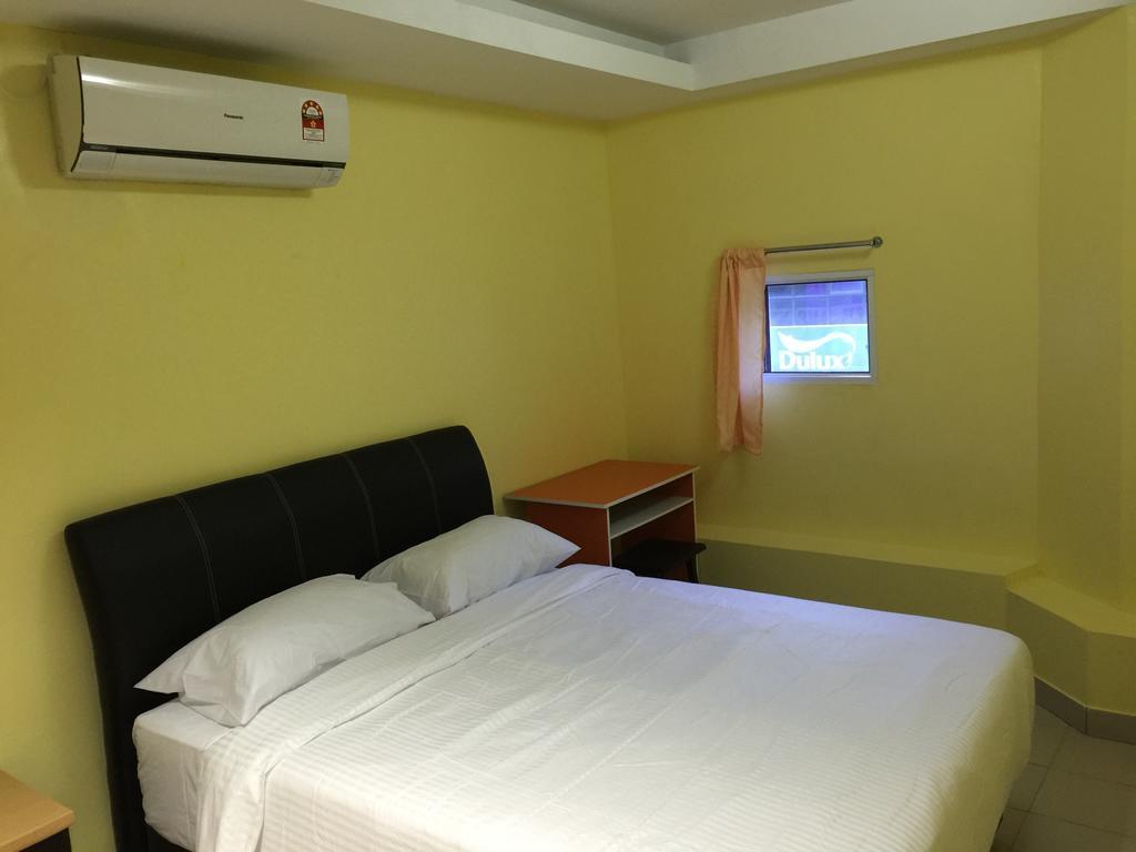 Miri Budget Inn Buitenkant foto